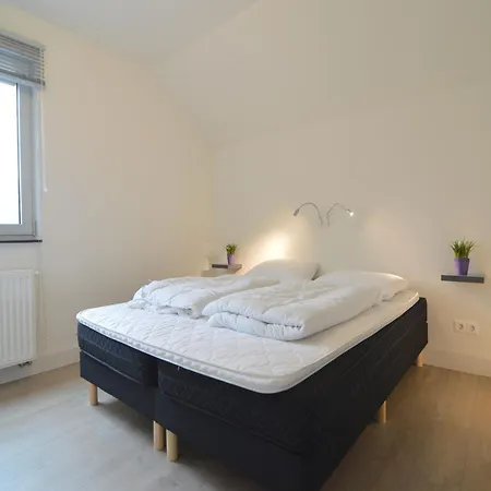 Holiday home Forest Retreat Near Kempen-broek, Cleaning Included Stramproy