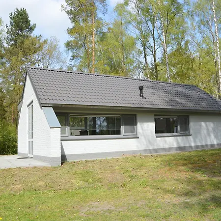 Forest Retreat Near Kempen-broek, Cleaning Included Holiday home *