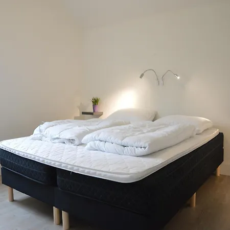 Holiday home Forest Retreat Near Kempen-broek, Cleaning Included Stramproy